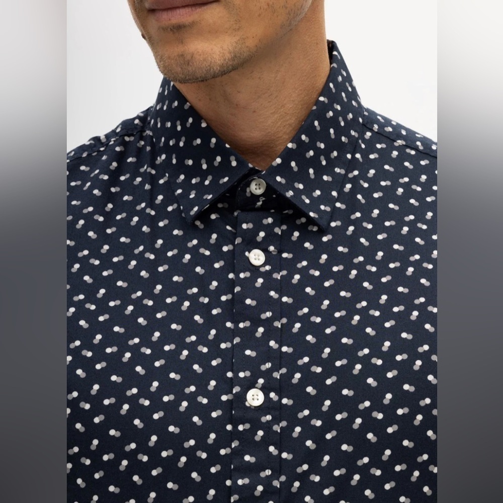 Julian and Mark RYAN GEO DOT PRINT SHIRT Navy NEW in Original Packaging - Picture 3 of 4